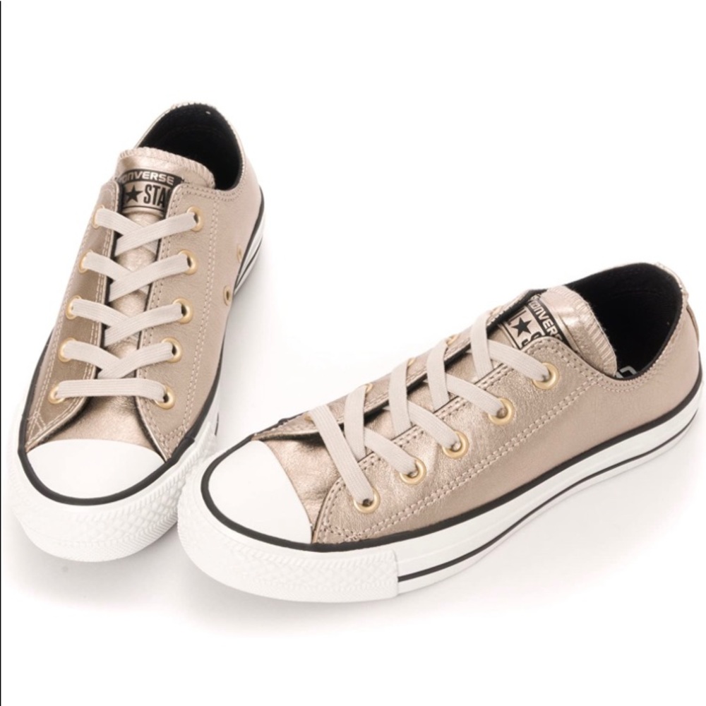 Converse Chuck Taylor All Star Women Shoes (US 6)